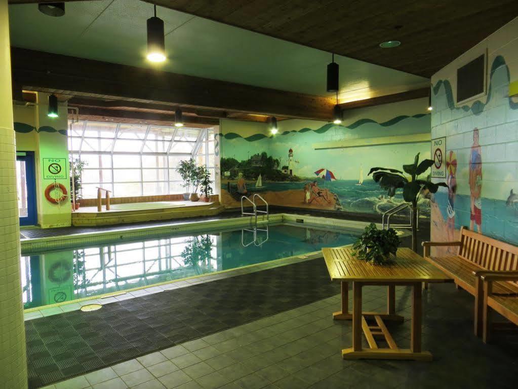 Riverside Resort And Conference Centre French Village 외부 사진