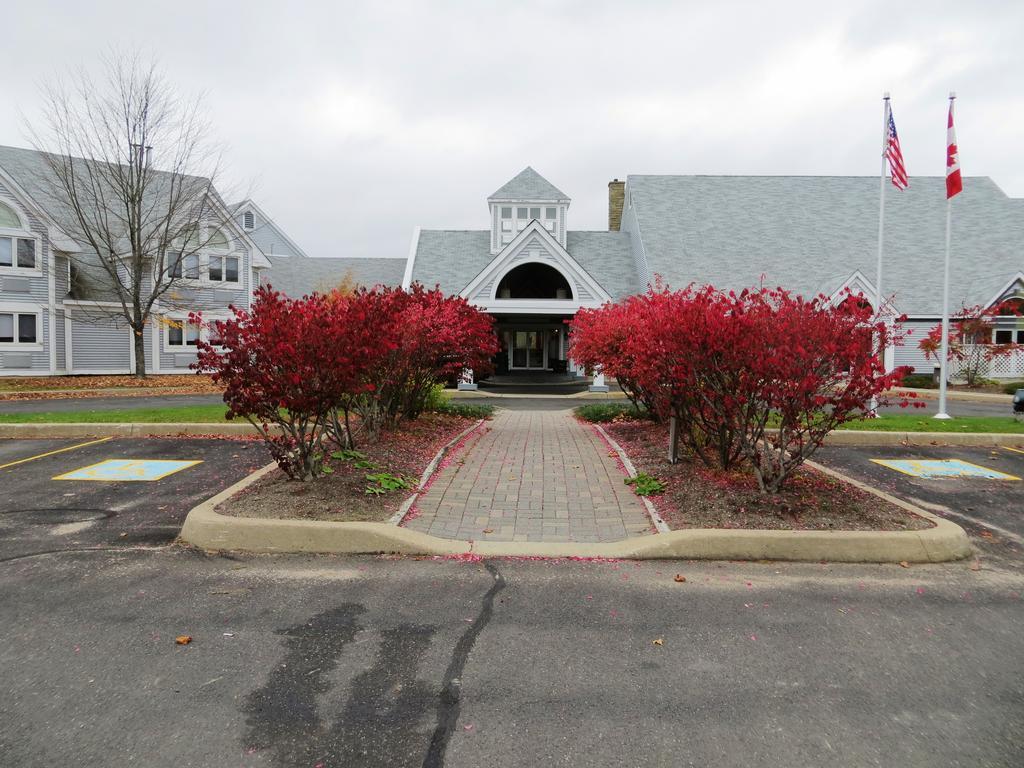 Riverside Resort And Conference Centre French Village 외부 사진